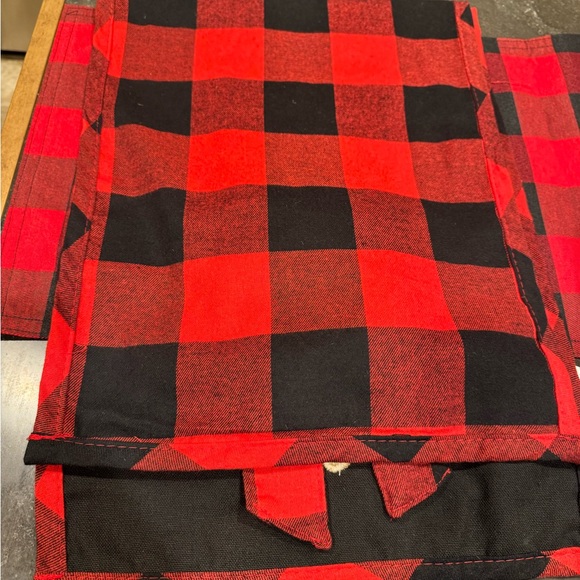 Buffalo Red Plaid Reindeer Christmas Table Runner - Picture 10 of 10